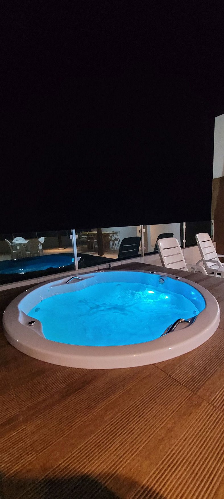 Cobertura na Praia de Maria Farinha com Jacuzzi - FLAT 203 B